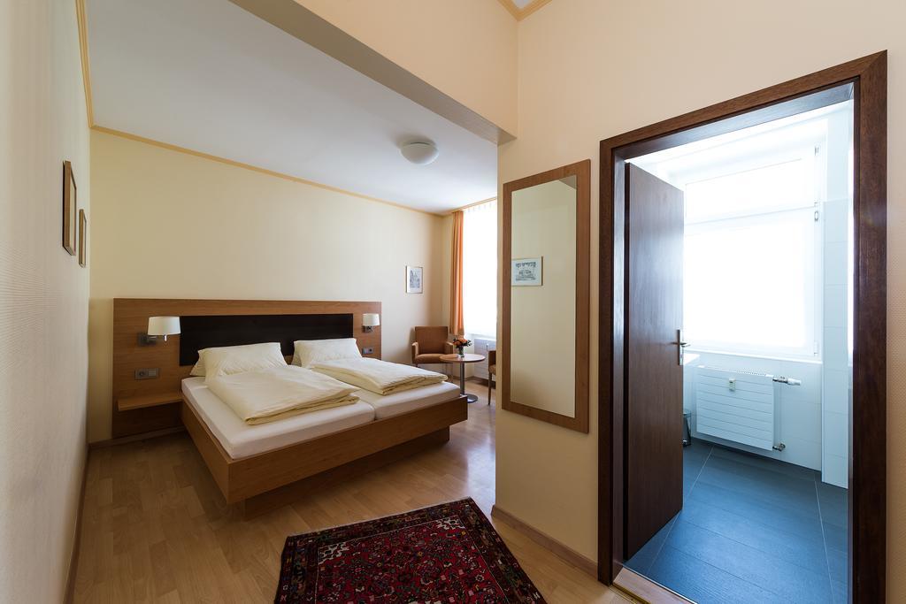 Hotel Hirschen Konstancja Zewnętrze zdjęcie