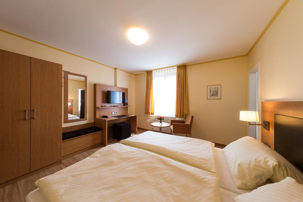 Hotel Hirschen Konstancja Zewnętrze zdjęcie