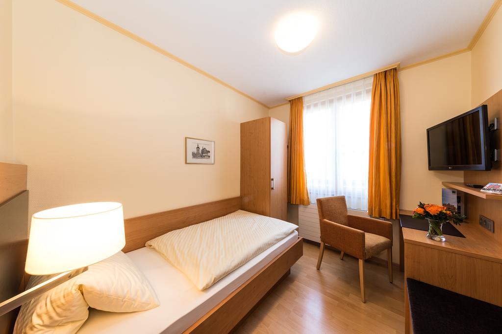 Hotel Hirschen Konstancja Zewnętrze zdjęcie