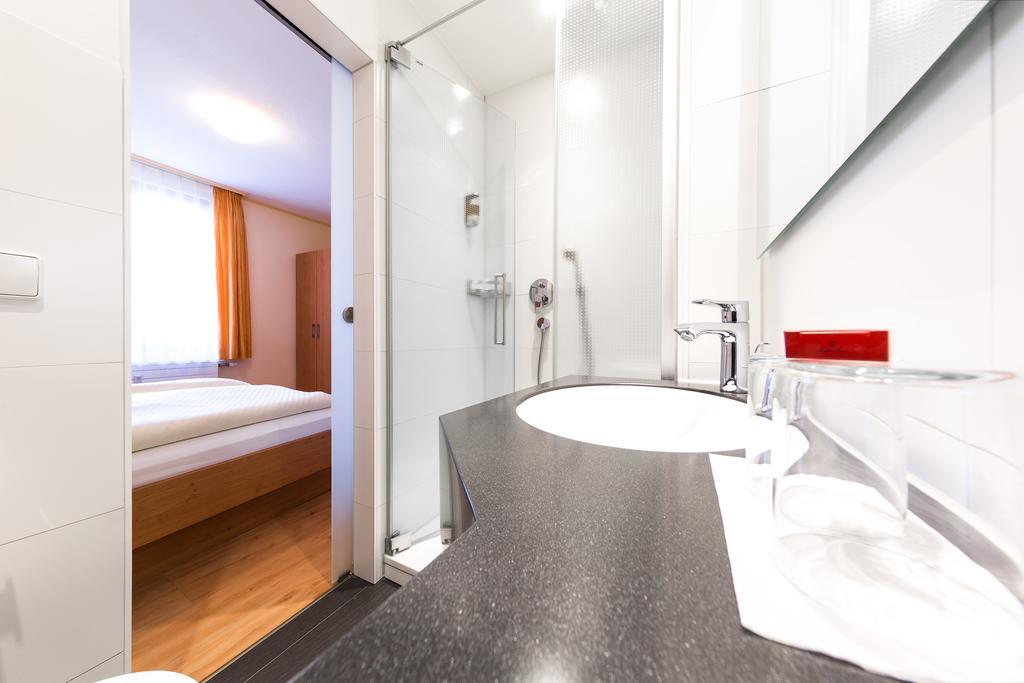 Hotel Hirschen Konstancja Zewnętrze zdjęcie