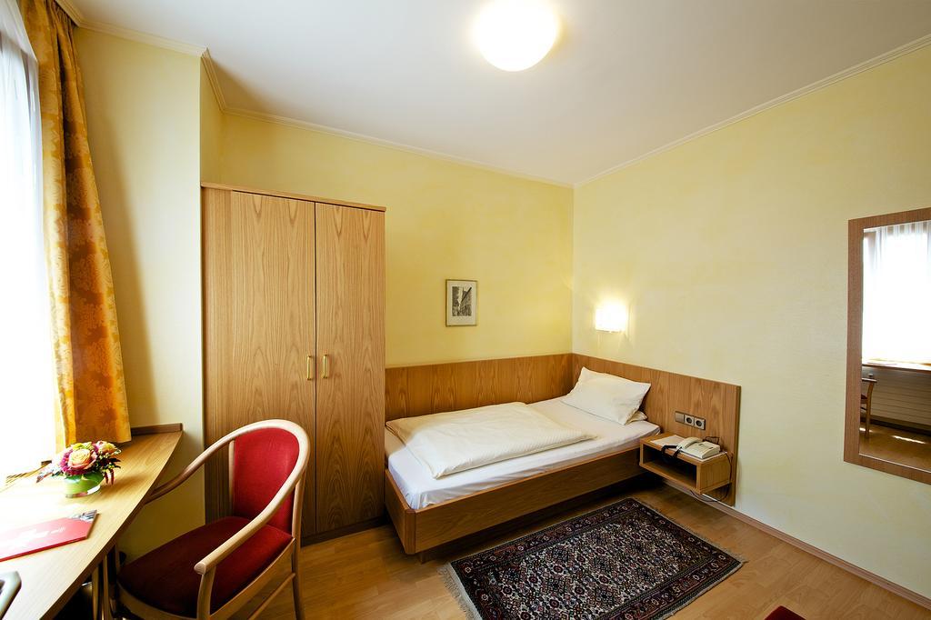 Hotel Hirschen Konstancja Zewnętrze zdjęcie
